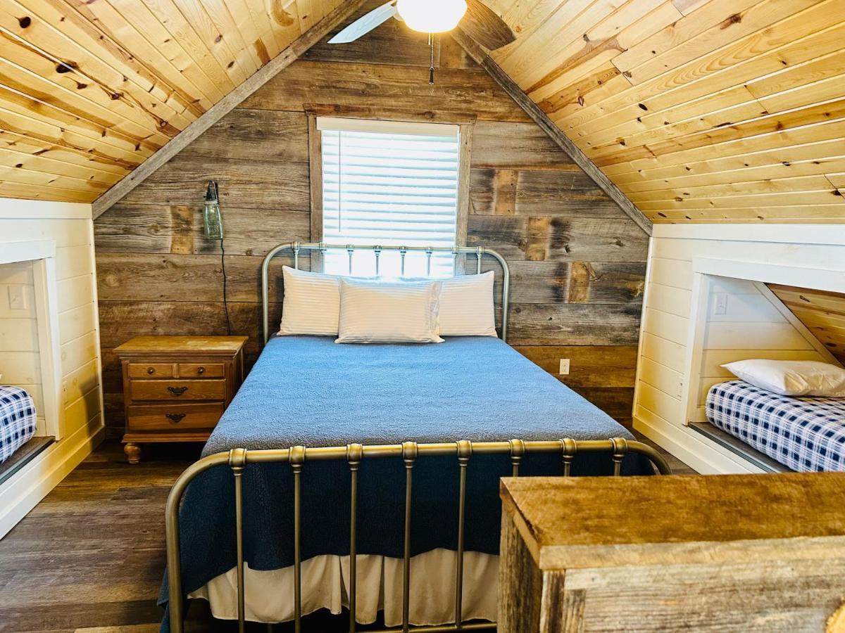 Knotty Squirrel Cabins Mountain View Dış mekan fotoğraf