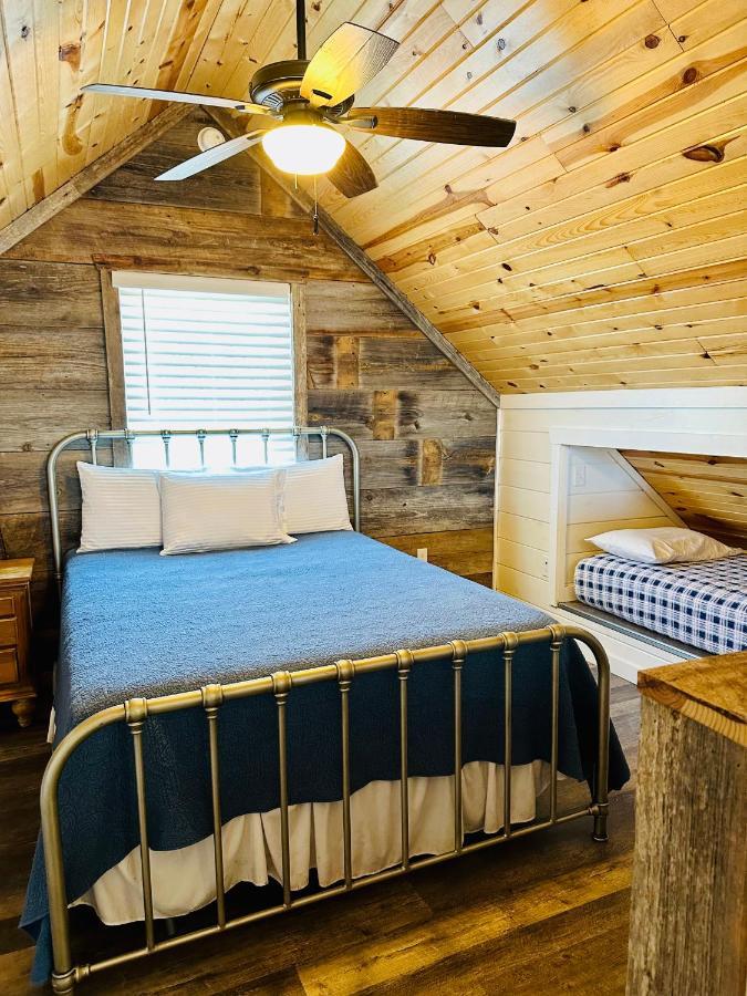 Knotty Squirrel Cabins Mountain View Dış mekan fotoğraf